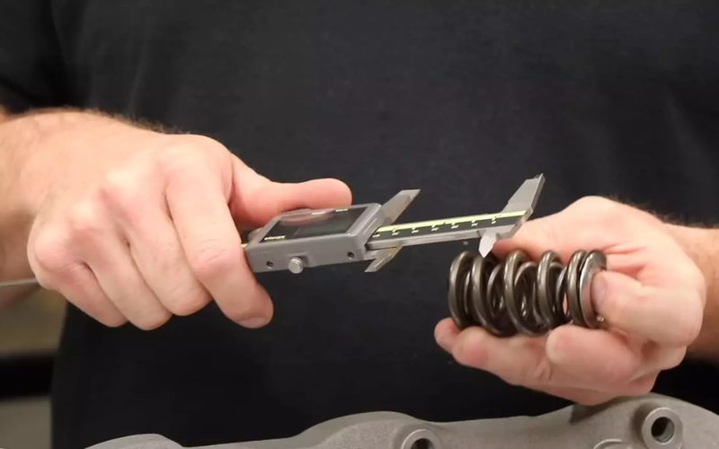 Importanza delle molle delle valvole di qualità per le prestazioni del motore